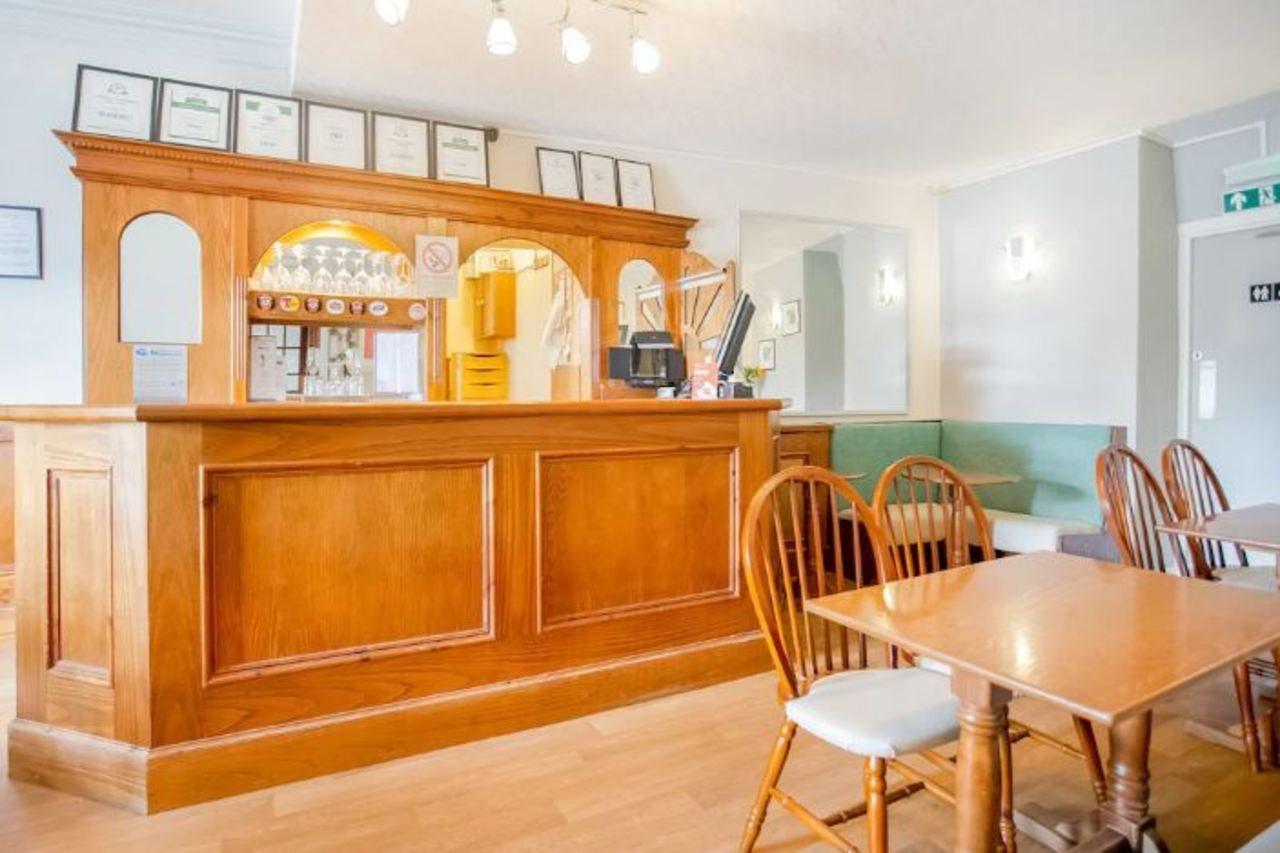 Corner Hotel Carnoustie Bagian luar foto