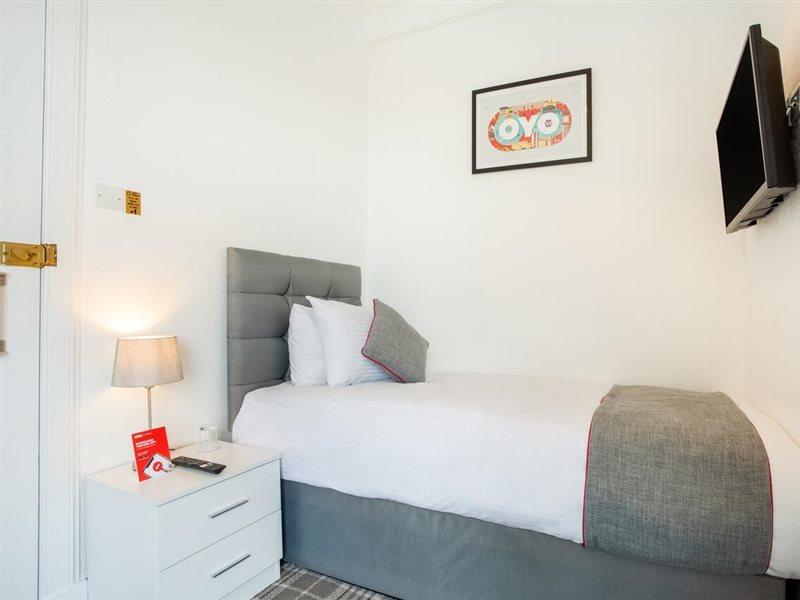 Corner Hotel Carnoustie Bagian luar foto