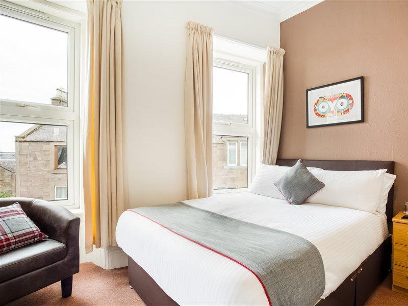 Corner Hotel Carnoustie Bagian luar foto