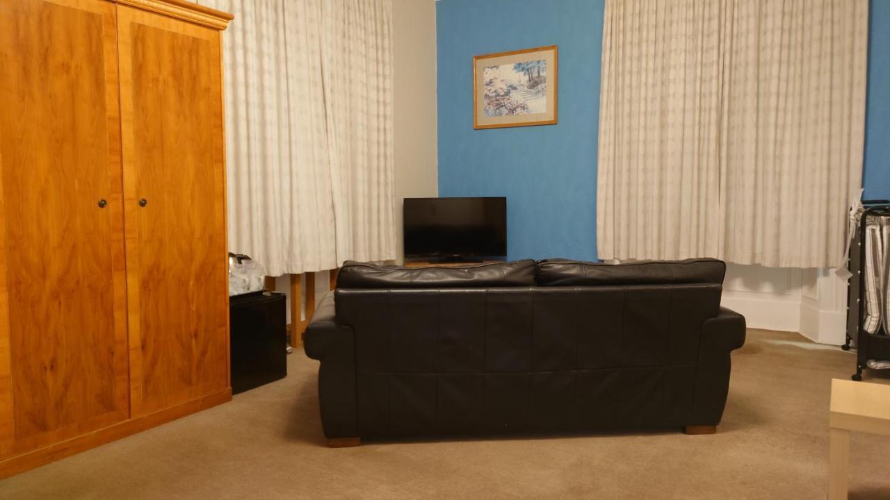 Corner Hotel Carnoustie Bagian luar foto