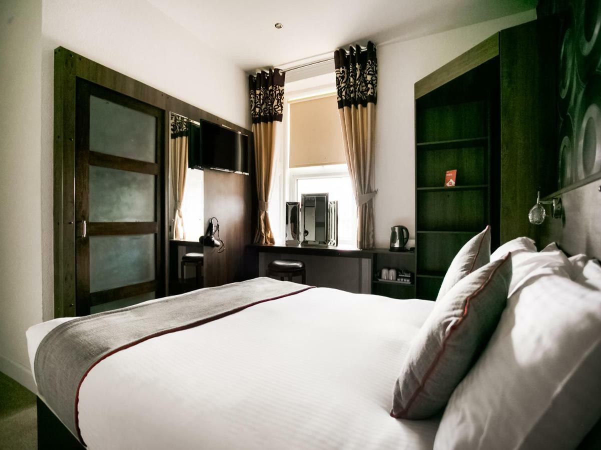 Corner Hotel Carnoustie Bagian luar foto