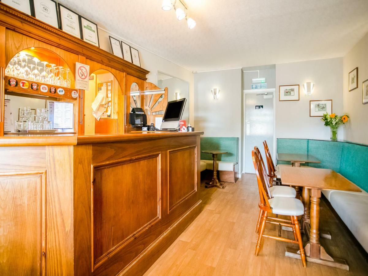 Corner Hotel Carnoustie Bagian luar foto